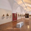 Alšova jihočeská galerie: východní křídlo bývalé zimní jízdárny jako jeden ze sálů stálé expozice gotického umění AJG v roce 2015; foto Martin Vaněk.
