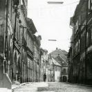 Česká ulice: průhled ulicí směrem ke křížení s Hroznovou, 1970, sbírka J. Dvořáka; SOkA.