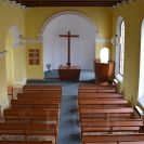 Českobratrská církev evangelická: pohled z kůru do kněžiště; foto Nebe 2018.