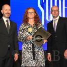 dm drogerie markt: udílení prestižní ceny Czech Superbrands Award 2015; archiv dm.
