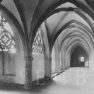 Dominikáni: křížová chodba dominikánského konventu; sbírka J. Dvořáka.
