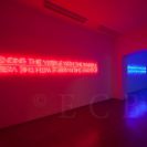 Dům umění: snímek z expozice z roku 2012, Maurizio Nannucci; foto Jan Mahr, archiv Domu umění.