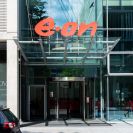 E.ON: vstup do poradenského centra společnosti z ulice F. A. Gerstnera; foto Nebe 2020.
