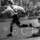 Fotbal: Karel Poborský ještě v dresu SK České Budějovice v ligovém utkání proti Plzni; foto J. Škrle, archiv Jihočeských listů.