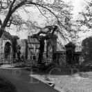 Hřbitovy: klasicistní a historizující hrobky na staroměstském hřbitově; foto sbírka J. Dvořáka.