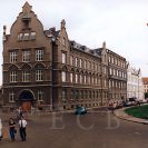 Historismus: školní budova, Jirsíkova ulice č. 5, 1904—1905; foto O. Sepp, 1998.