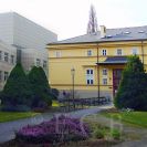Jihočeská vědecká knihovna: Eggertova vila, administrační budova a sklad Jihočeské vědecké knihovny Na Sadech; foto K. Cempírková 2014.