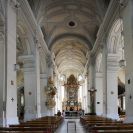 Kostel svatého Mikuláše: pohled do hlavní lodi, stav před rekonstrukcí 2011—2013; foto K. Kuča 2010.