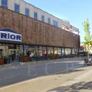 Lannova třída: u obchodního domu Prior, pohled k Jeronýmově ulici; foto K. Kuča 2010.