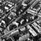 Linecké předměstí: letecký snímek Krumlovského předměstí, kostel sv. Jana, vojenská nemocnice, foto léto 1991; archiv SOkA.