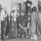 Malé divadlo: legendární inscenace Mastičkář J. Krofty z roku 1971; archiv JD.