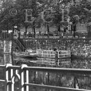 Malše: v letech 1956—1960 byly na řece provozovány projížďky malou motorovou lodí, asi 1958; sbírka J. Dvořáka; SOkA. 