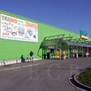Nákupní centra: supermarket Terno při Suchomelské silnici; foto J. Sýbek 2005.