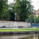 Opevnění města: severozápadní pohled ze Sokolského ostrova na část opevnění; foto Nebe 2020.