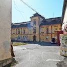 Pillmannův dvůr: pohled na průčelí jižního křídla dvoru; foto Nebe 2022.