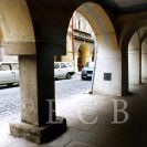 Podloubí: průhled loubím v České ulici; foto O. Sepp 1998.