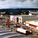 Strakonická třída: nákupní centra; foto O. Sepp 1998.