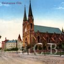 Synagogy: pohled na synagogu s Justičním palácem v pozadí na počátku 20. století; sbírka J. Dvořáka.