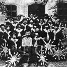 Spolky a sdružení: sokolské cvičenky, 1909; archiv J. Štumbauera.
