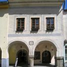 Sgrafito: dům v Plachého ulici č. 12 (1561) se sgrafitovou výzdobou; foto K. Kuča 2010.