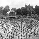 Sokolský ostrov: župní sokolský slet k otevření stadionu 1924; archiv T. J. Sokol ČB.