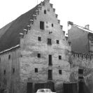 Solnice (Piaristické náměstí): budova v roce 1975; archiv NPÚ.