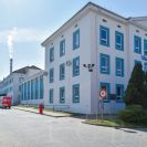 VISCOFAN: vstupní brána do průmyslového areálu; foto Nebe 2020.