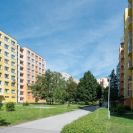 Vltava: střední pěší promenáda, táhnoucí se přes celé sídliště; foto Nebe 2020.