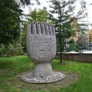 Židé: památník českobudějovické synagogy; foto Nebe 2022.