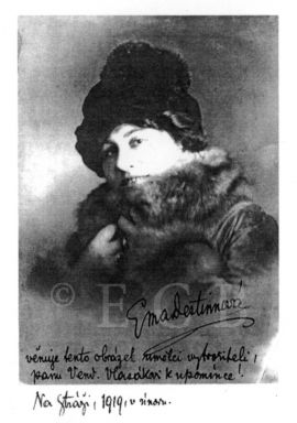 Destinnová Ema: portrétní fotografie ateliéru Vlasák; ze sbírek Jihočeského muzea v Českých Budějovicích.