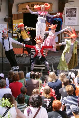 Divadlo a divadelní život: inscenace Kašpárek v rohlíku 2007; archiv JD.