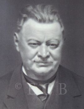 Huyer Reinhold: portrétní fotografie; SOkA.