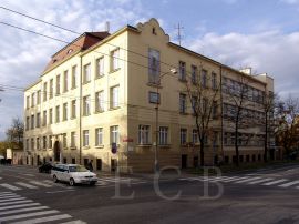 Jihočeská hospodářská komora: budova na Husově třídě; foto I. Hajn 2005.