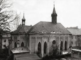 Kostel svatého Václava: celkový pohled, stav na přelomu 70. a 80. let 20. století; SOkA.
