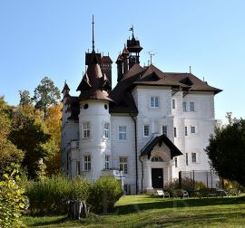 Poříčí: areál dětského domova v jižní části Poříčí přiléhající ke Včelné; foto Nebe 2018.