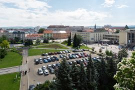 Senovážné náměstí: pohled na náměstí z budovy Jihočeského muzea; foto Nebe 2020.
