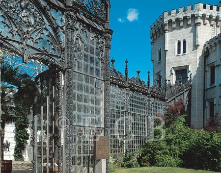 Alšova jihočeská galerie: vstup zimní zahradou na zámku Hluboká nad Vltavou; AJG.