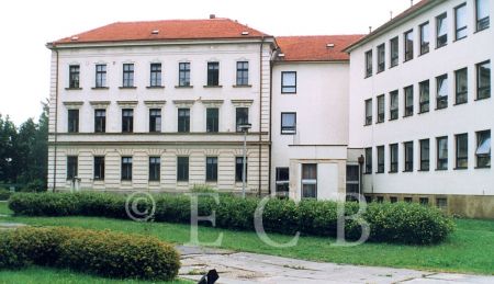 Akademie věd České republiky: budova Ústavu ekologie krajiny AV ČR v ulici Na Sádkách; foto O. Sepp 1998.