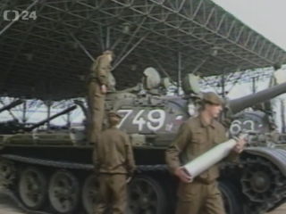 1989 – Rušení tankového pluku