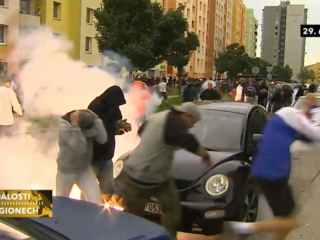 2013 – Demonstrativní shromáždění k protestům na Máji