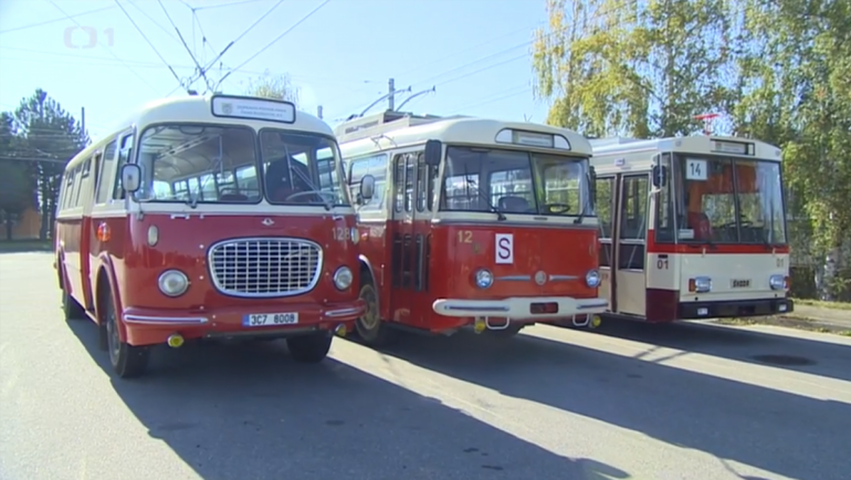 2017 – Rekonstrukce historických autobusů