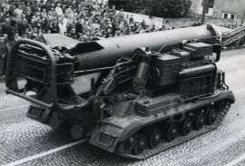 Válečné události: raketa země—země během vojenského cvičení Vltava v roce 1966; sbírka J. Dvořáka; SOkA. 